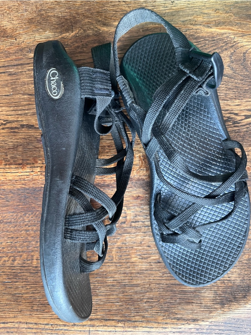 Chaco Women's Black Strappy Sport Sandals toe strap